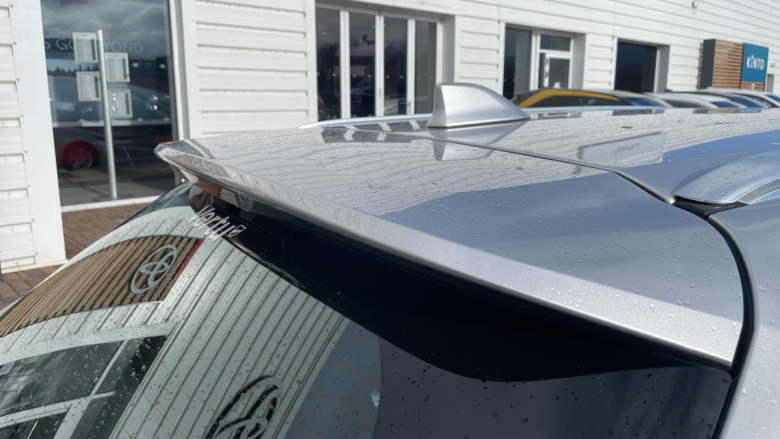 Toyota Corolla 1.8 VVT-i Hybrid Icon Tech 5dr CVT Hybrid Estate